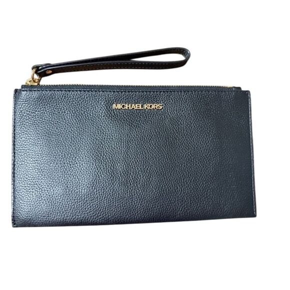 Michael Kors Large Pebble Leather Zip Wristlet Clutch Black Gold - Picture 1 of 3